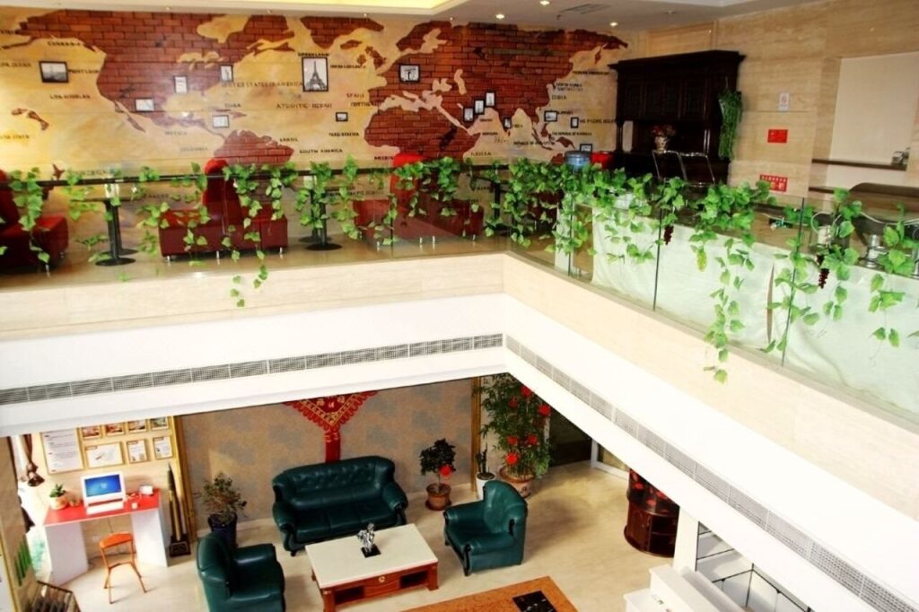 Циндао: GreenTree Inn Shandong Qingdao Wuyishan Road Jiashike Shopping center Business Hotel