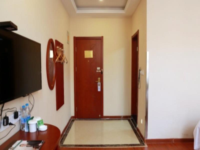 Суцянь: GreenTree Inn Suqian YiWu Business Center FuKang Avenue Express Hotel