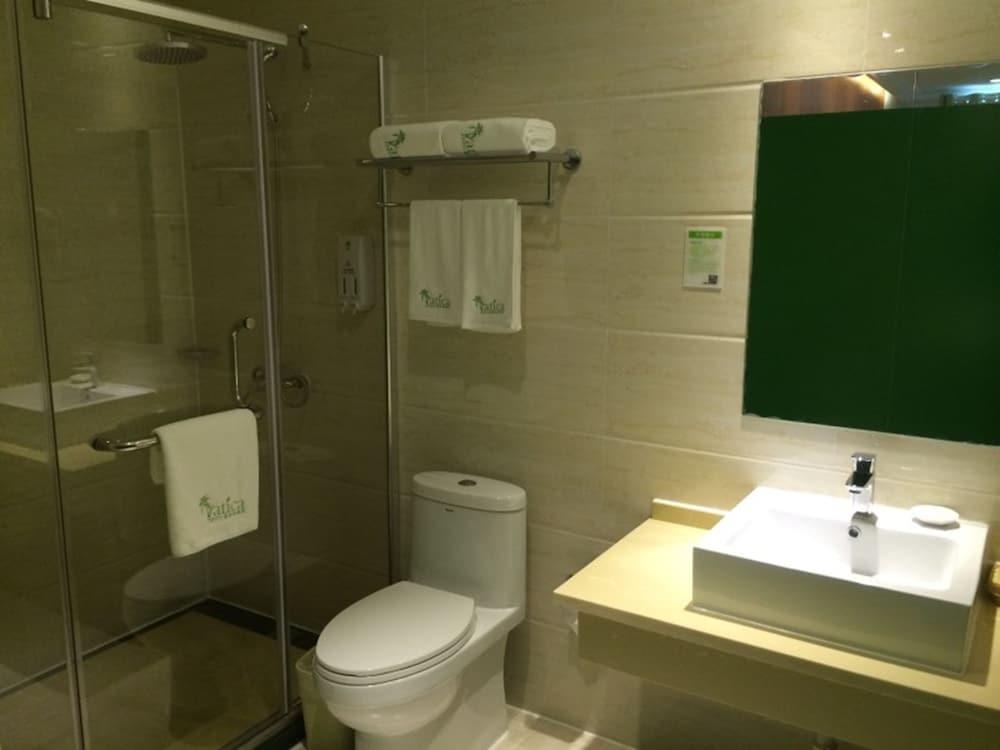 Тайчжоу: Vatica TaiZhou JiangYan Bus Terminal Station East NanHuan Road Hotel