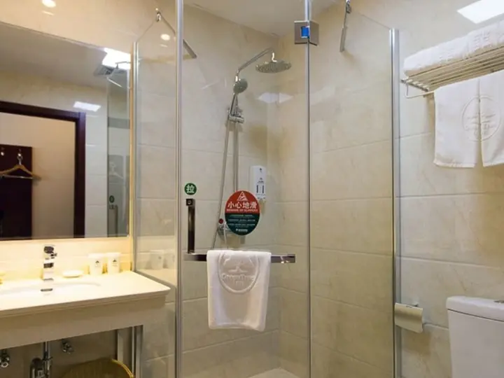 Тайчжоу: GreenTree Inn JiangSu TaiZhou YingChun W) Road Walking Street Express Hotel