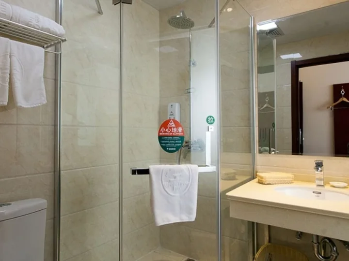 Тайчжоу: GreenTree Inn JiangSu TaiZhou YingChun W) Road Walking Street Express Hotel