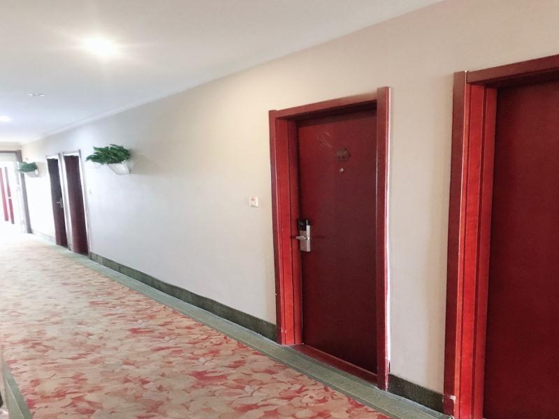 Тайчжоу: GreenTree Inn JiangSu TaiZhou YingChun W) Road Walking Street Express Hotel