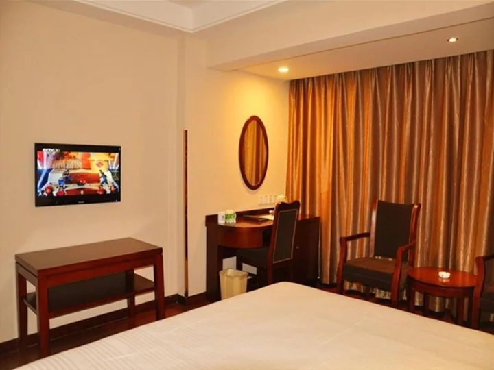 Тайчжоу: GreenTree Inn Taizhou Taixing East Guoqing Road RT Mart Business Hotel