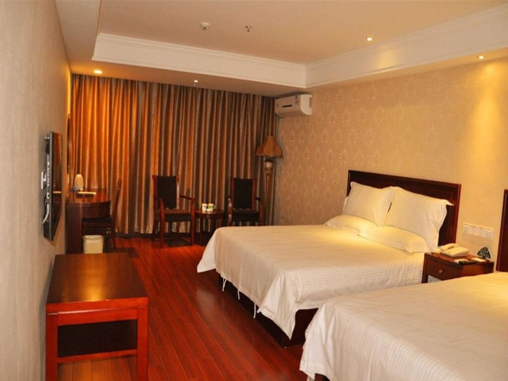 Тайчжоу: GreenTree Inn Taizhou Taixing East Guoqing Road RT Mart Business Hotel