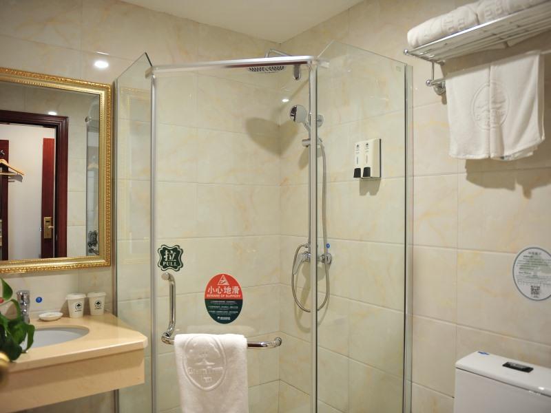 Наньчан: GreenTree Inn ZhanQian (W) Business Hotel