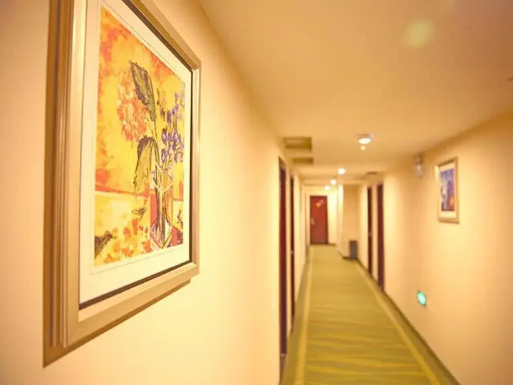 Наньчан: GreenTree Inn Nanchang Honggutan New Area Cuiyuan Road Subway Station Business Hotel