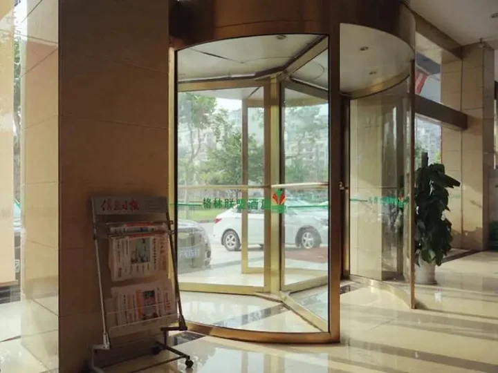 Наньчан: GreenTree Inn Nanchang Honggutan New Area Cuiyuan Road Subway Station Business Hotel