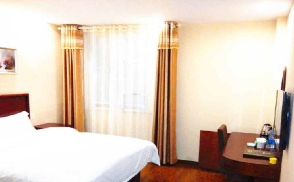 GreenTree Inn Jiangsu Wuxi New District High Speed Rail Station Newland Family Express Hotel — фото 5