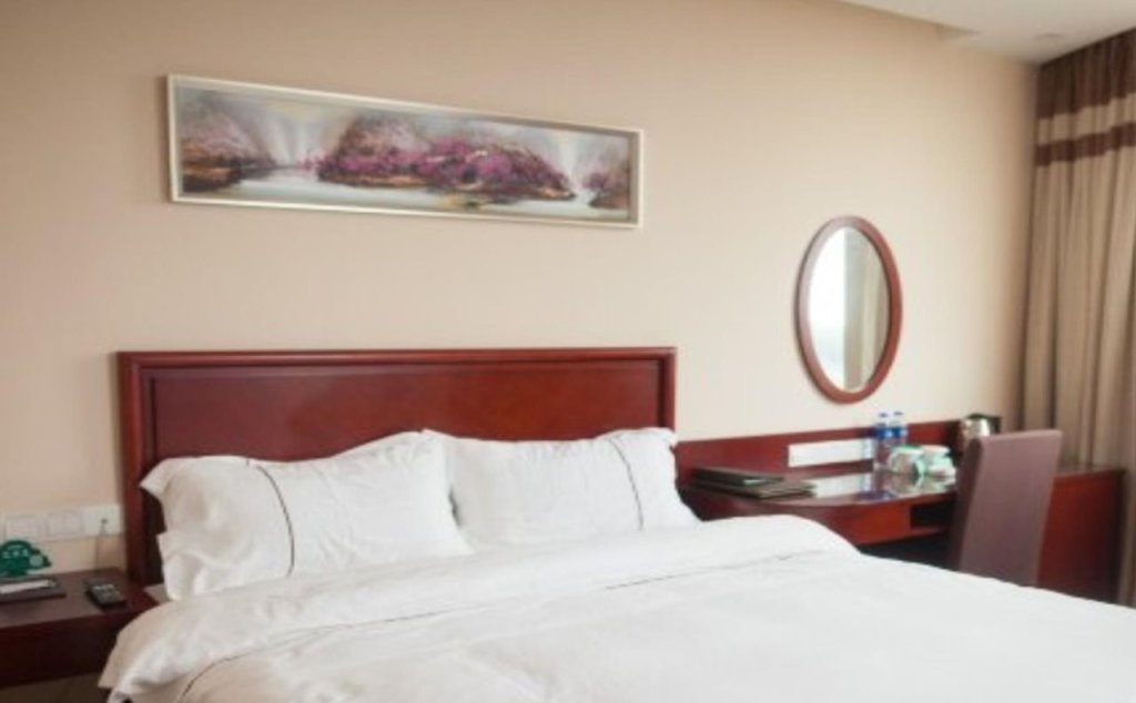 GreenTree Inn Jiangsu Wuxi New District High Speed Rail Station Newland Family Express Hotel — фото 4