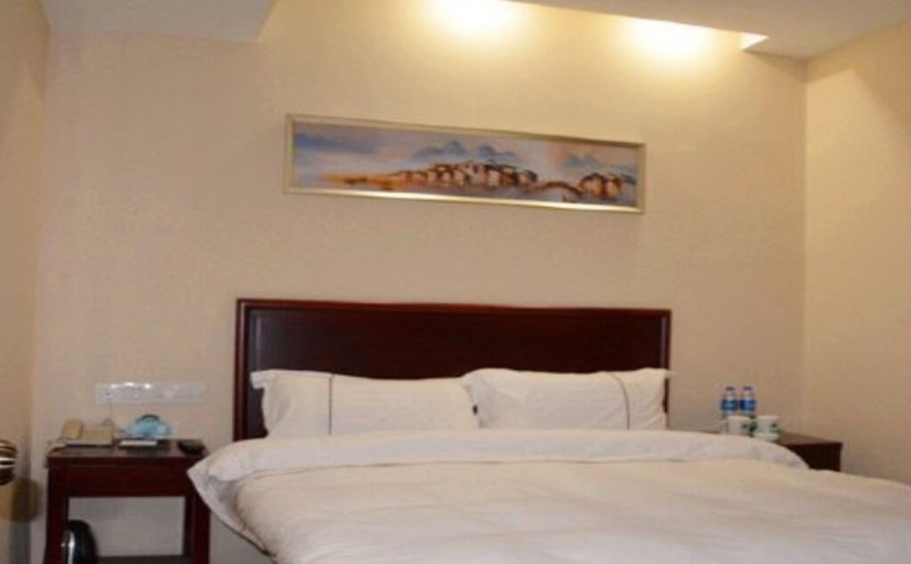 GreenTree Inn Jiangsu Wuxi New District High Speed Rail Station Newland Family Express Hotel — фото 3