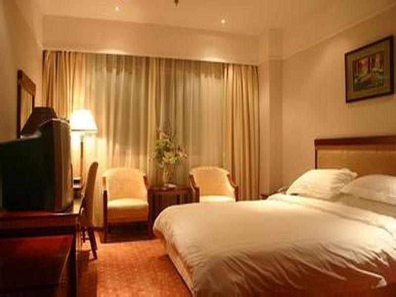 Хэфэй: GreenTree Alliance Hefei Baohe District Huizhou Avenue Weigang Hotel
