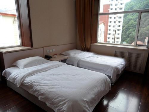 Байшань: Changbai Mountain International Hot Spring Holiday Village