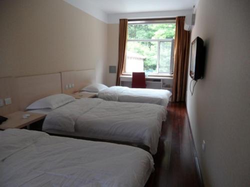 Байшань: Changbai Mountain International Hot Spring Holiday Village