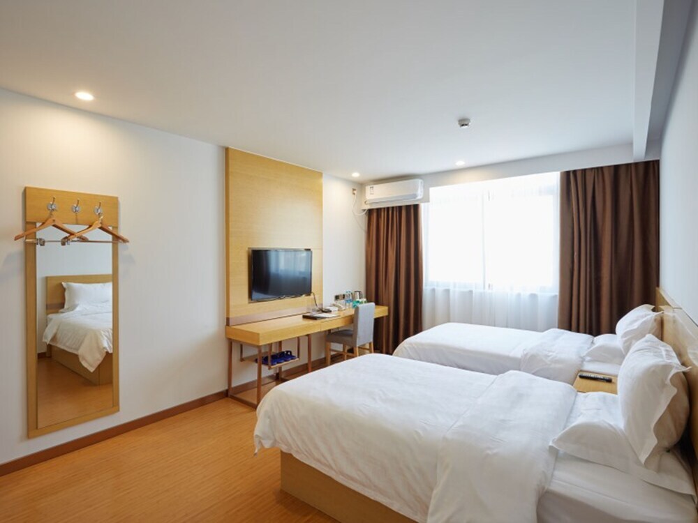 Вэйнань: Greentree Inn Huayin Huashan Town Huashan Scenicsp