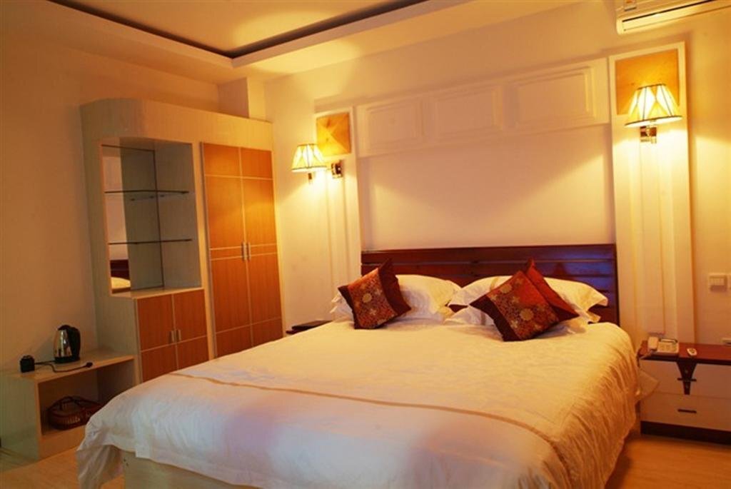 Байшань: Changbai Mountain Spring Holiday Hotel