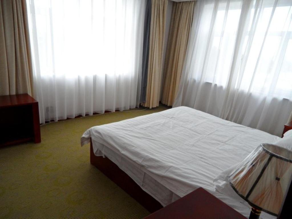 Байшань: Changbai Mountain Tianchi Mansion