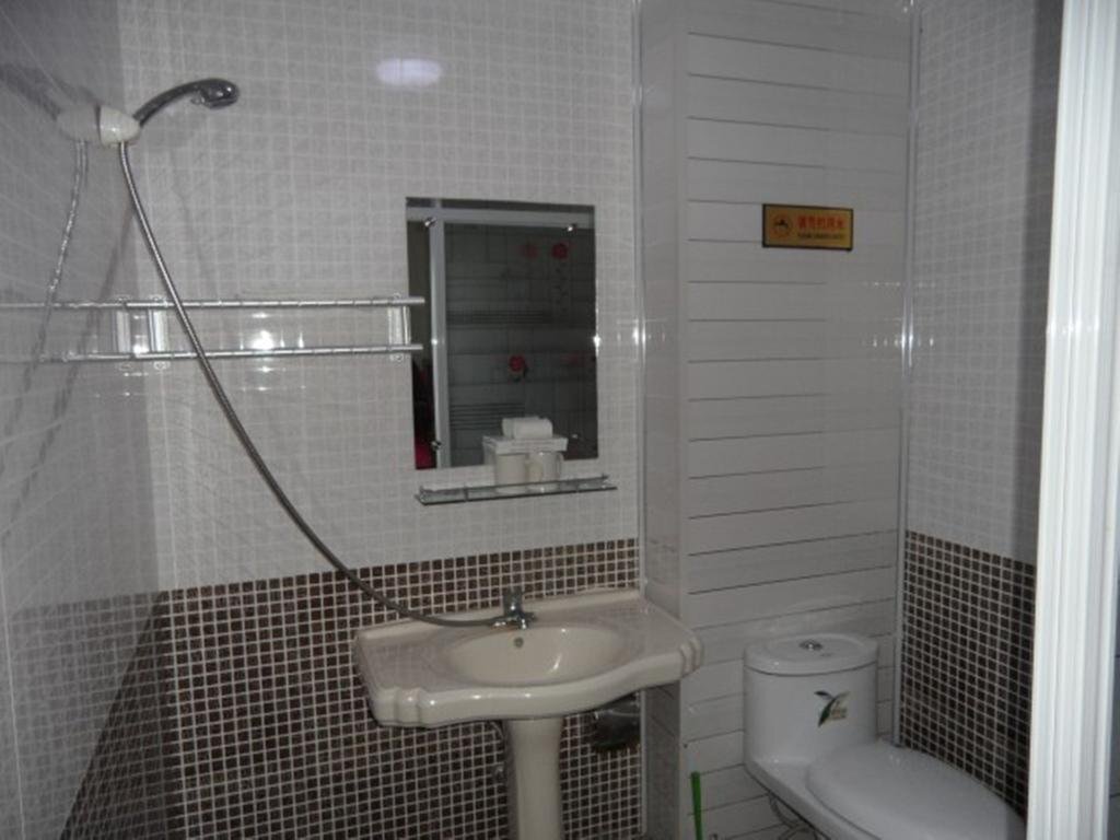 Байшань: Changbai Mountain Dazhonglai Hotel