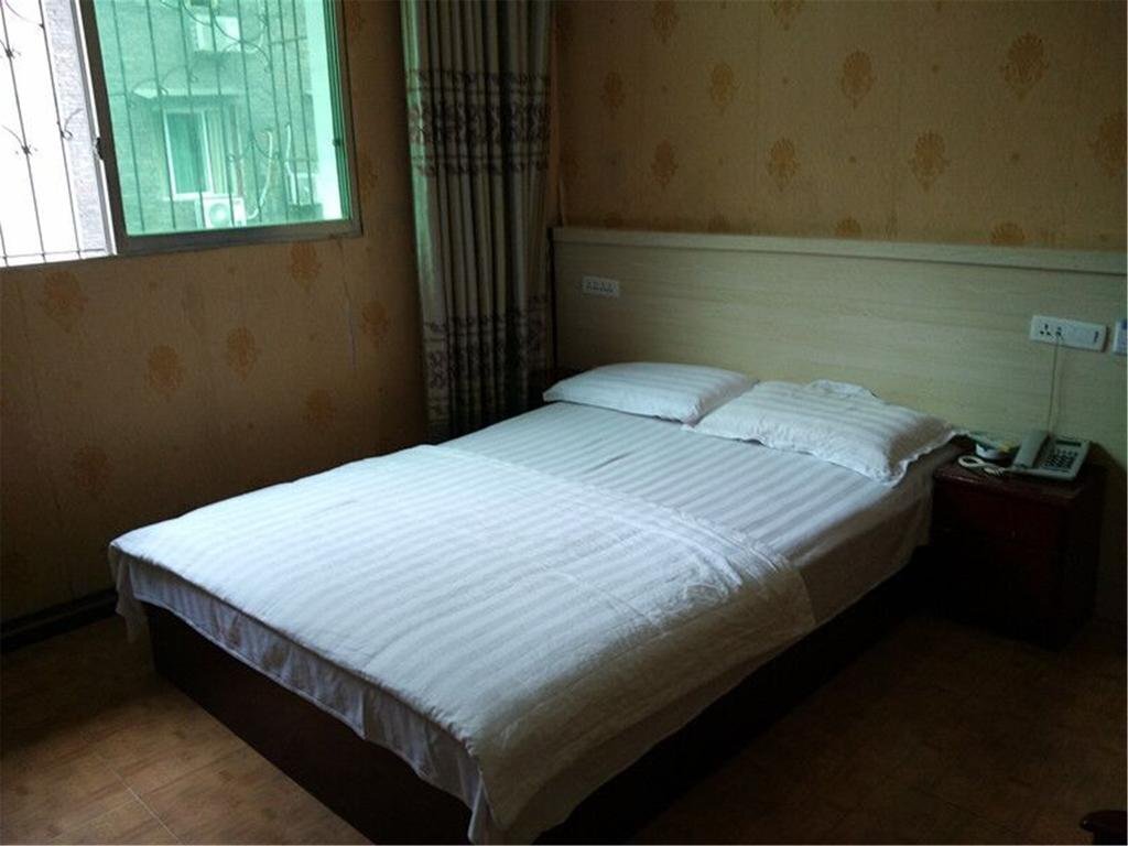 Чишуй: Hejiang Tangjiu Inn