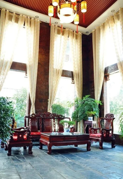 Джин-Чжоу: Jingzhou Yunlongshangfang Boutique Hotel