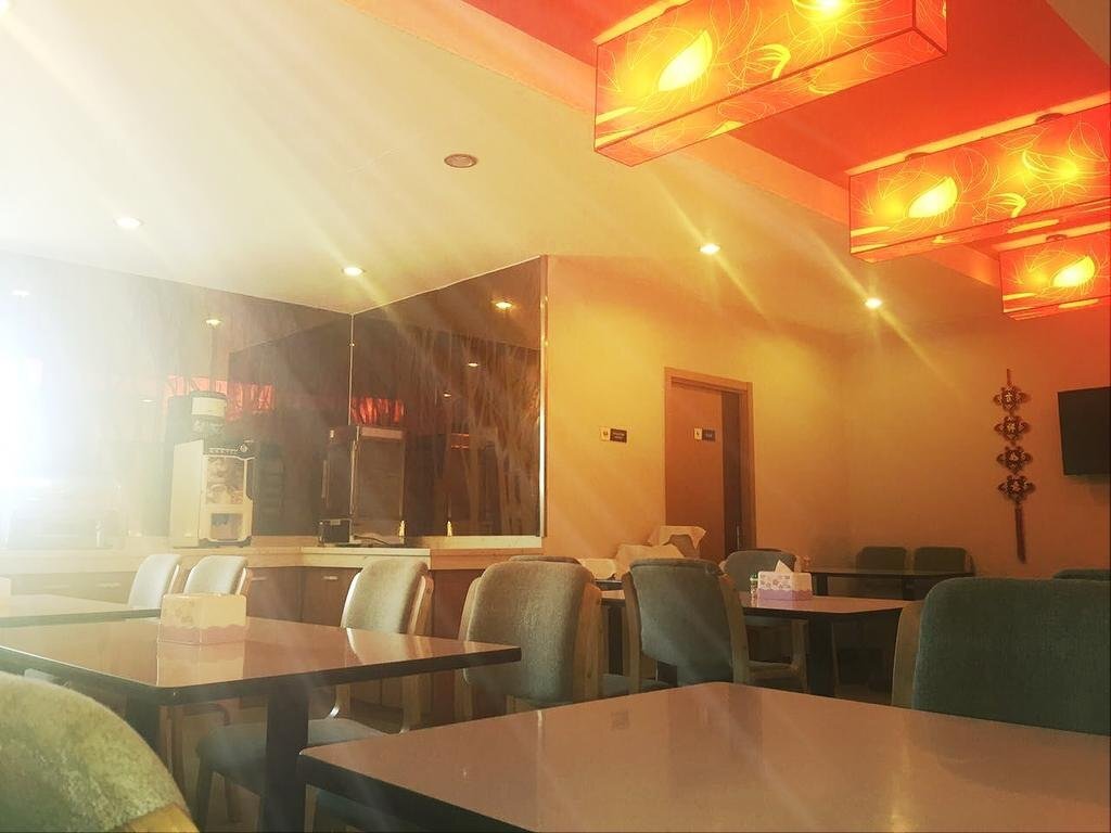 Цанчжоу: Eaka 365 Hotel Cangzhou Huanghelou Branch