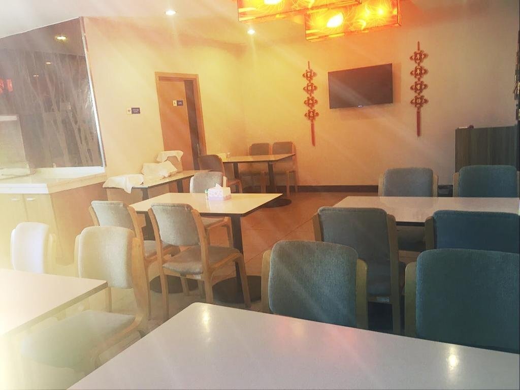 Цанчжоу: Eaka 365 Hotel Cangzhou Huanghelou Branch