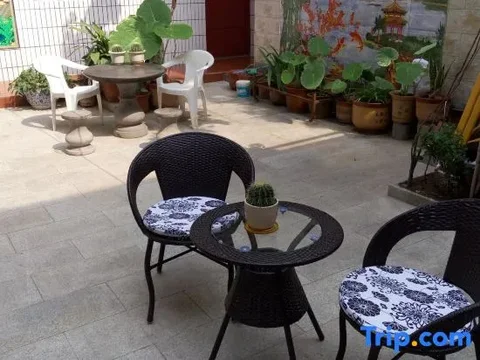 Вэйнань: Huashan Lixin Villa