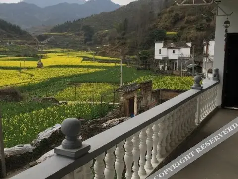 Шанграо: Wuyuan Qingyuan Xifuchun Farmstay