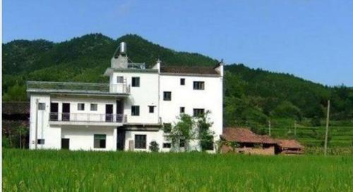 Шанграо: Wuyuan Qingyuan 99 Farmstay