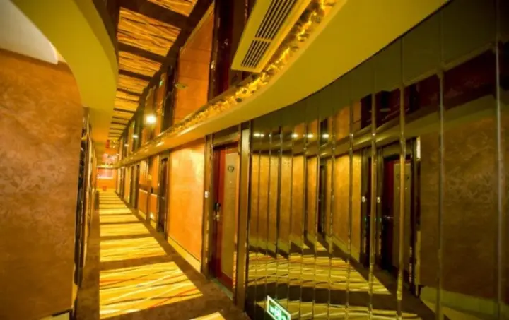 Лишуй: Lishui Jia Yi City Hotel