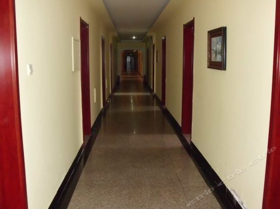 Баотоу: Baotou Wufu Hotel