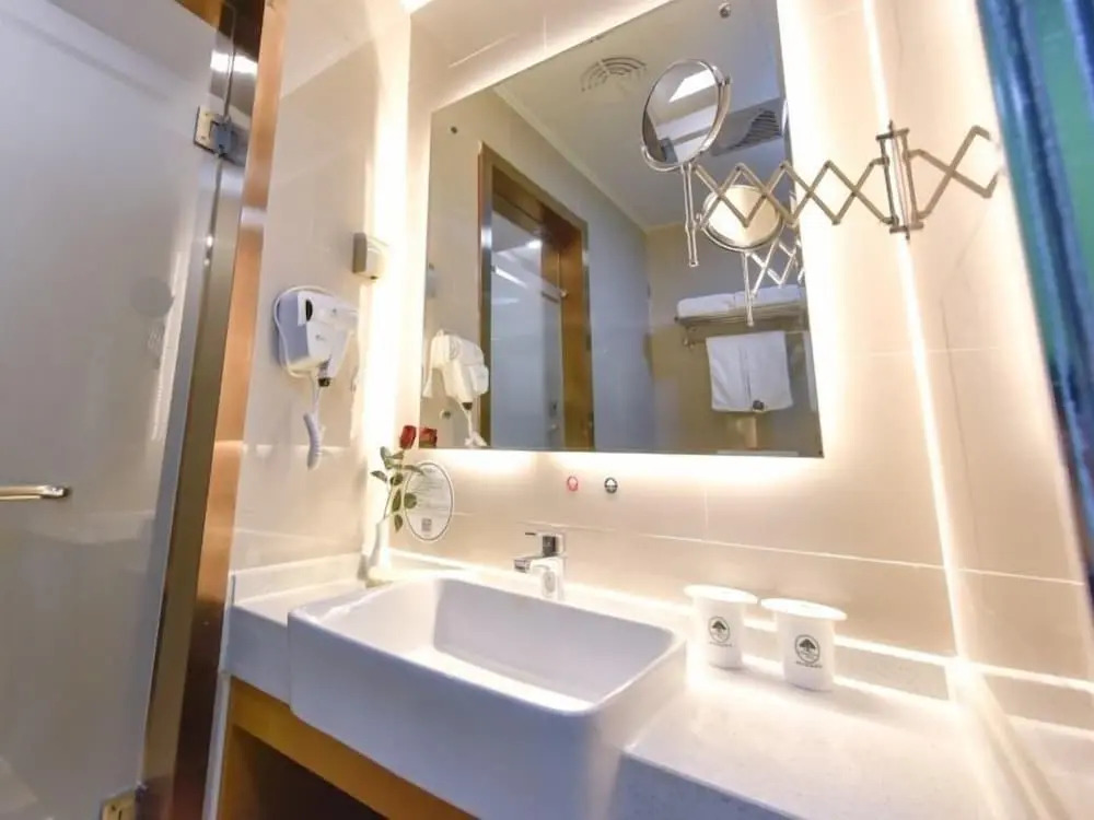 Кайфын: GreenTree Inn Kaifeng Jinming Plaza Business Hotel