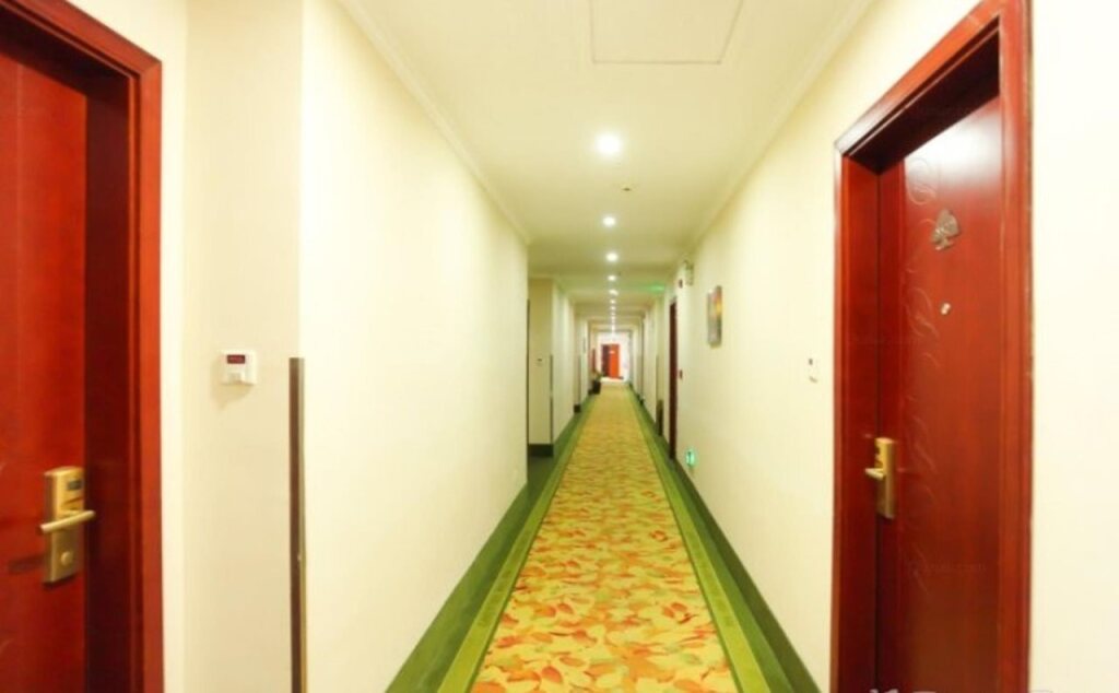 GreenTree Inn Jiangsu Wuxi Jiangyin Xinqiao Taoxin Road Express Hotel — фото 4