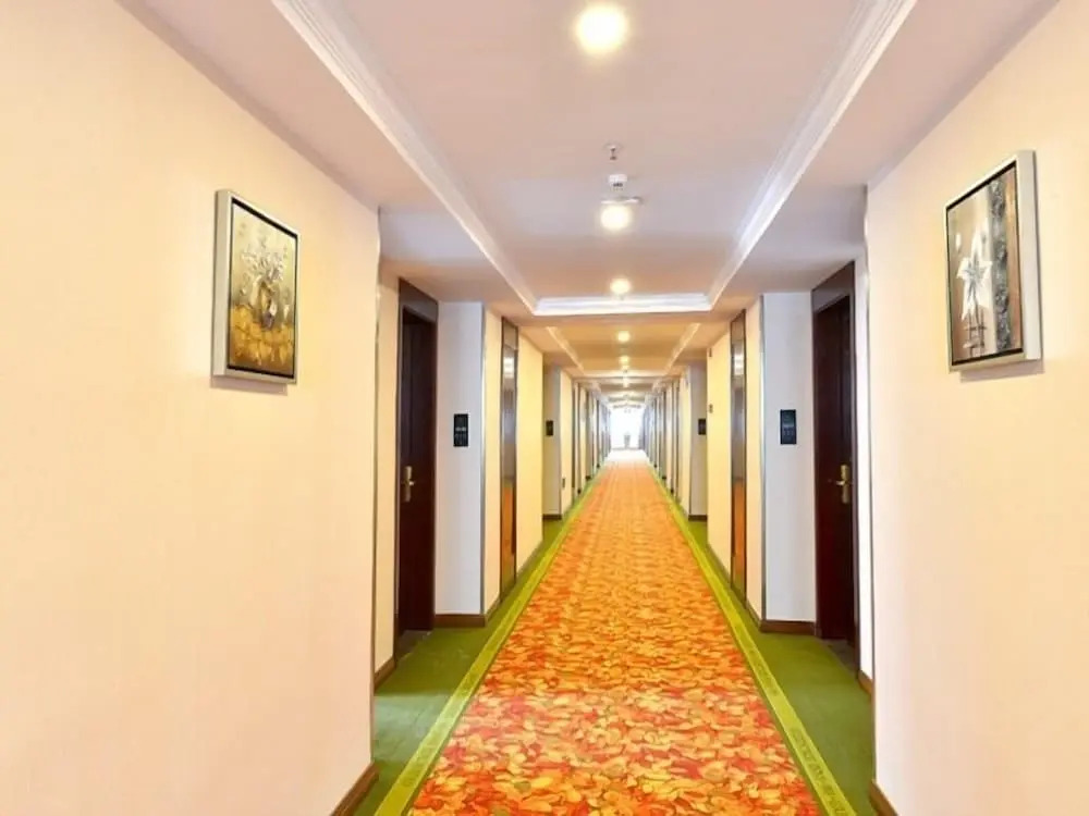 GreenTree Inn Wuxi Xidong Xincheng High Speed Rail East Station Hotel — фото 5