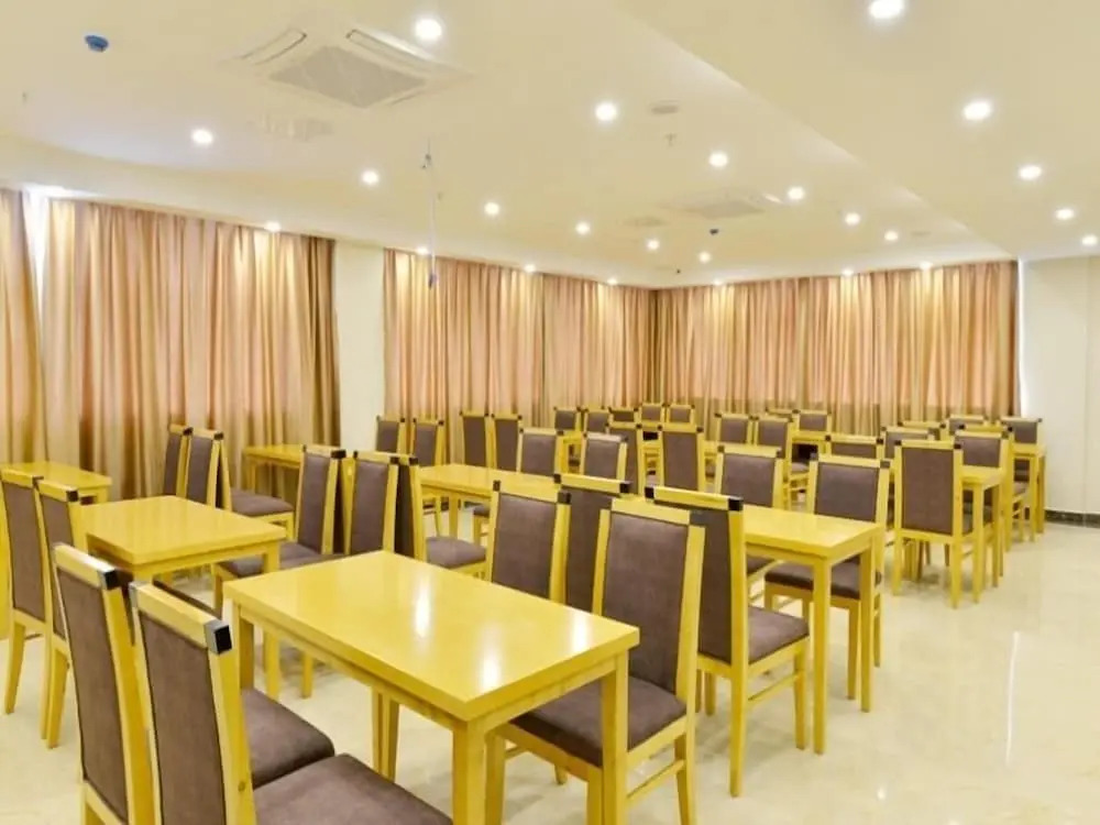 Уси: GreenTree Inn Wuxi Xidong Xincheng High Speed Rail East Station Hotel