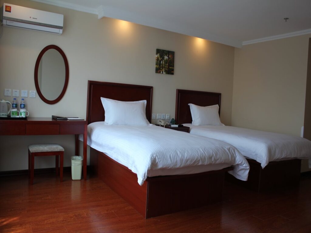 Далянь: Greentree Inn Liaoning Dalian Development Zone Jinma Road Pedestrian Street Express Hotel