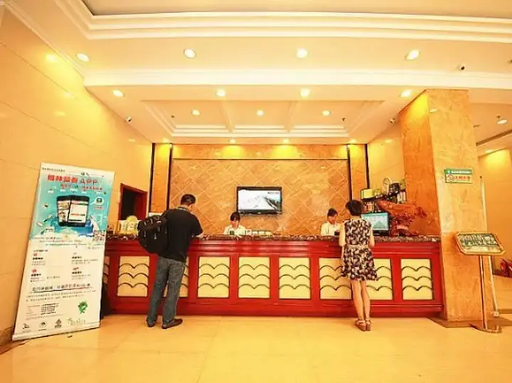 Далянь: GreenTree Inn Liaoning Dalian Railway Station Expr