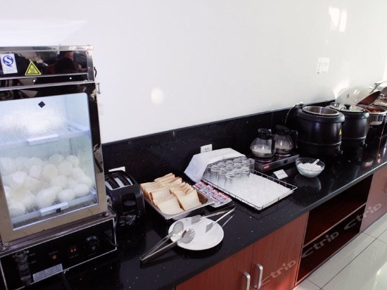 Далянь: GreenTree Inn Liaoning Dalian Jinzhou Railway Station Express Hotel