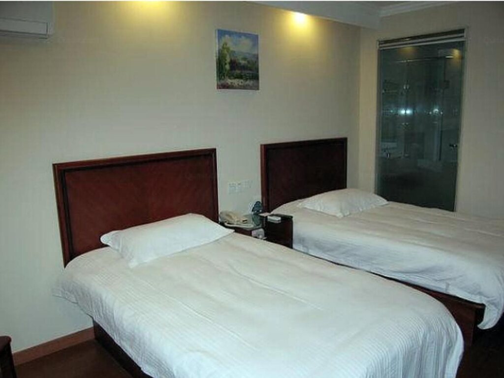 Уси: GreenTree Inn Jiangsu Wuxi Lingshan Scenic spot Express Hotel