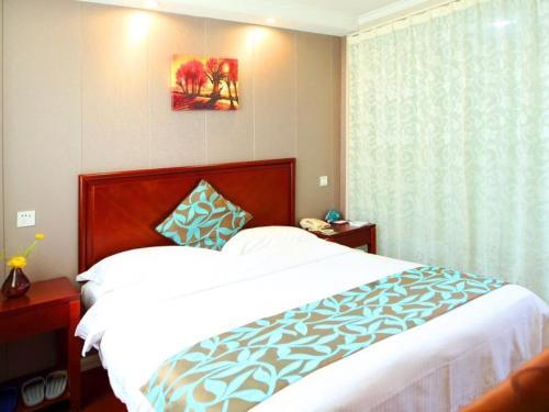 Уси: GreenTree Inn Wuxi Central Bus Station Guangrui Road Express Hotel