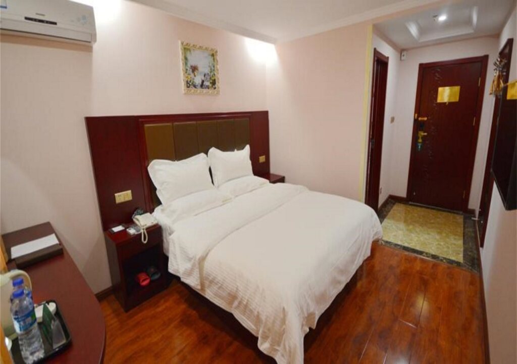 Чжэньцзян: GreenTree Inn JiangSu Zhenjiang Danyang East Gate Danjin Road Zhenxing