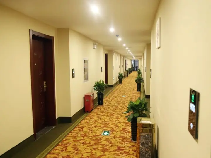 Чжэньцзян: GreenTree Inn JiangSu Zhenjiang Danyang East Gate Danjin Road Zhenxing