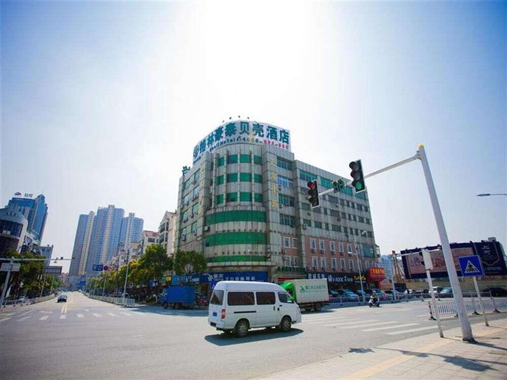 Чжэньцзян: GreenTree Inn Zhenjiang Nanmenwai Street Shell Hotel