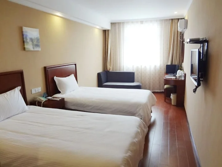 Чжэньцзян: GreenTree Inn Zhenjiang Nanmenwai Street Shell Hotel