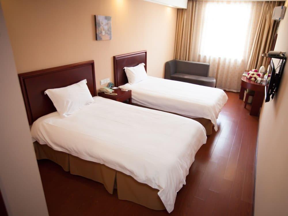 Чжэньцзян: GreenTree Inn Zhenjiang Nanmenwai Street Shell Hotel
