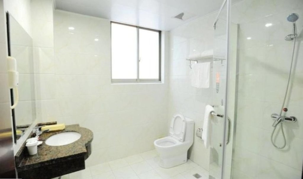 Чжэньцзян: GreenTree Inn Zhenjiang Yangzhong Central Market Gangdong Bei Road