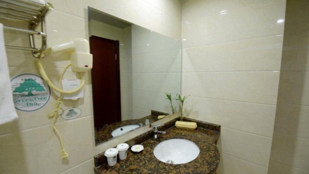 Чжэньцзян: GreenTree Inn Zhenjiang Yangzhong Central Market Gangdong Bei Road