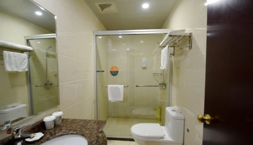 Чжэньцзян: GreenTree Inn Zhenjiang Yangzhong Central Market Gangdong Bei Road