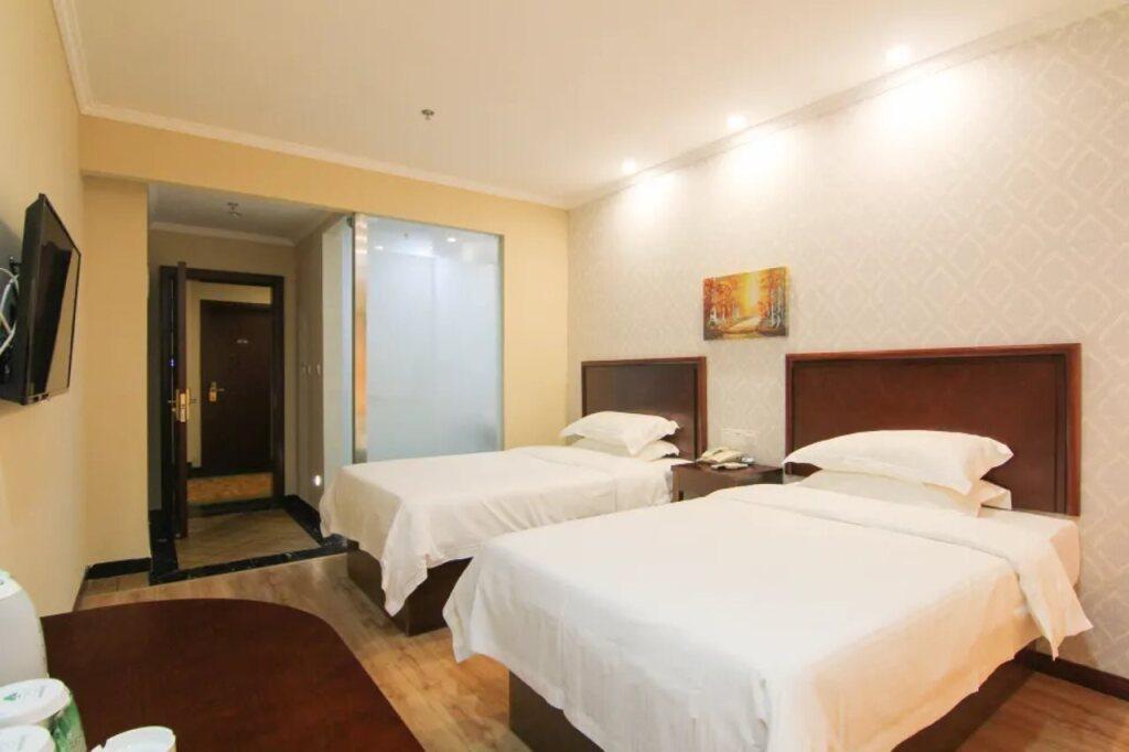 GreenTree Inn JiangSu ZhenJiang DingMao Industrial Park WoDe Square Express Hotel — фото 2