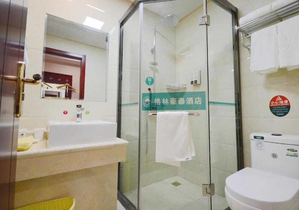 Чанчжоу: GreenTree Inn Changzhou Dinosaur City Qingyang North Road Business Hotel
