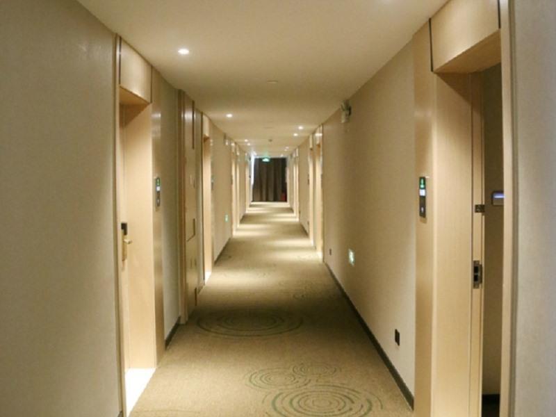 Тайчжоу: GreenTree Inn Taizhou East Meilan Road University Town Hotel